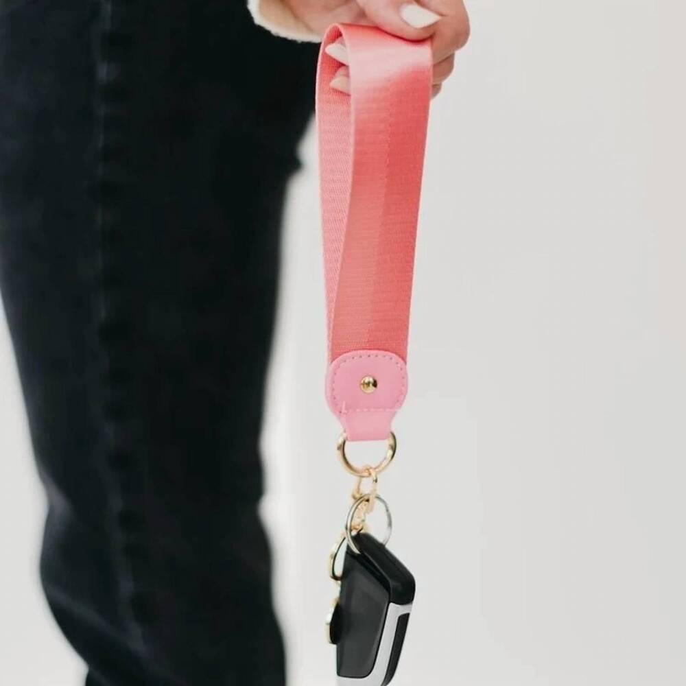 NEW PRETTY SIMPLE always on hand wristlet keychain in pink